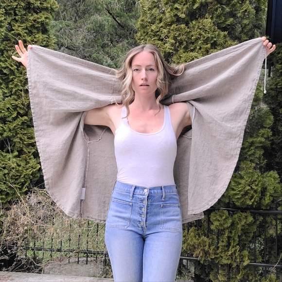 The Hadleigh 100% Linen Natural Tan Cream Shrug Wrap by bryn Walker Sz L - Picture 12 of 13